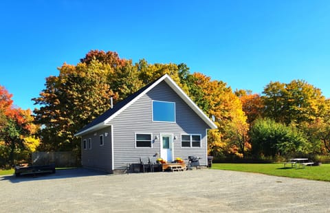 Front view of house from driveway