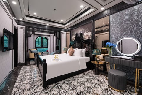 Superior Room | Iron/ironing board, free WiFi