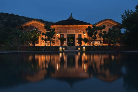 Luxury Villa | Premium bedding, down comforters, memory foam beds, minibar