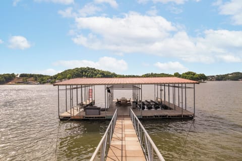 LAKEOZARKVACATION.COM