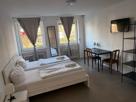 Double Room, Shared Bathroom | Individually furnished, soundproofing, free WiFi, bed sheets