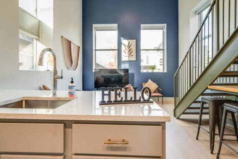 Kitchen: Efficient kitchen space, making meal prep a breeze.