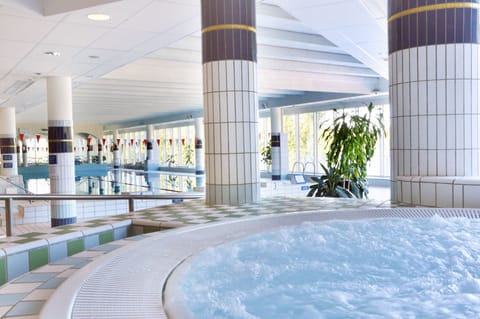 Hot tub, steam room, body treatments, aromatherapy, hot stone massages