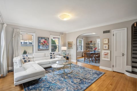 Condo, 3 Bedrooms | Living area