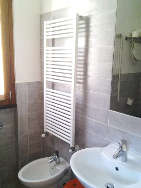 Bathroom | Shower, free toiletries, hair dryer, slippers