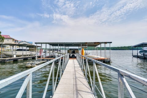 Gravois Mills Vacation Rental | 3BR | 2BA | 925 Sq Ft | Stairs Required