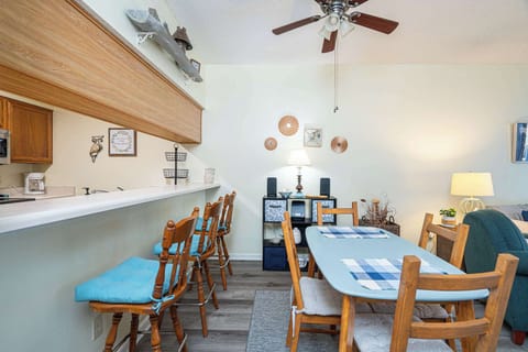 Additional counter seating