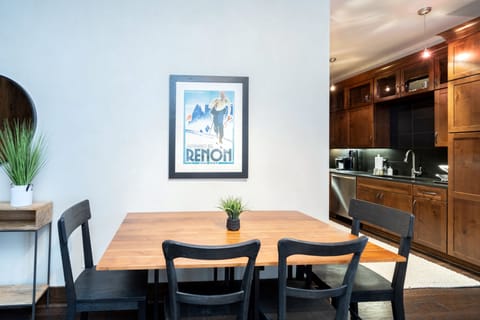 Dining table with seating for 4 guests