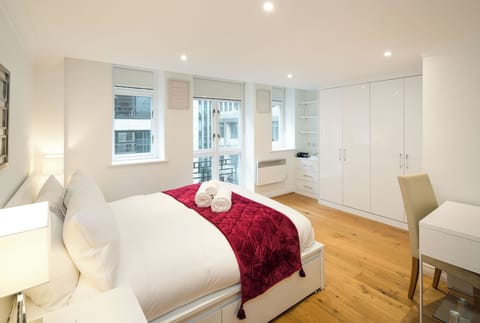 Classic Apartment | 1 bedroom, iron/ironing board, free WiFi