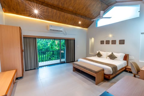 Luxury Cottage, Resort View | 1 bedroom, iron/ironing board, free WiFi