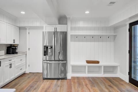 Functional space with reliable appliances.