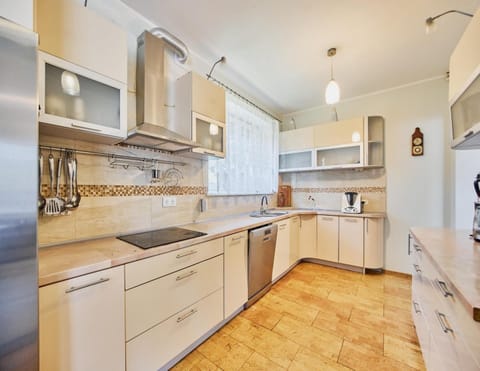 House | Private kitchen | Electric kettle, toaster