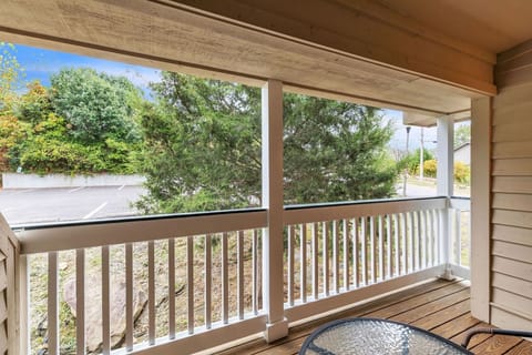 Suite, 1 Bedroom | Property grounds