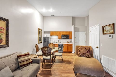 Suite, 1 Bedroom | Living area | Smart TV, streaming services