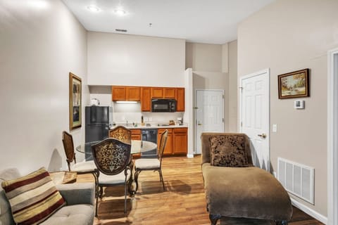 Suite, 1 Bedroom | Interior