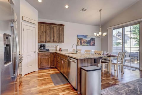 Fully equipped kitchen with everything you need