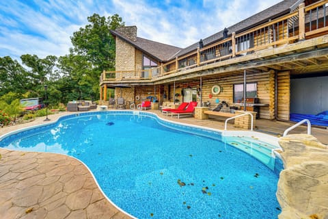 Seasonal Heated Pool | Outdoor Dining Set | River Views