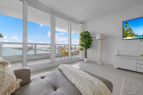 Apartment | 2 bedrooms, desk, Internet