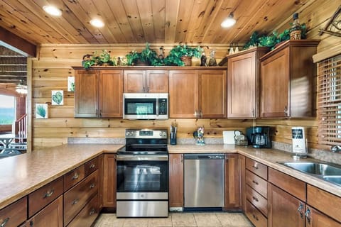 Windows to Heaven's fully-equipped kitchen