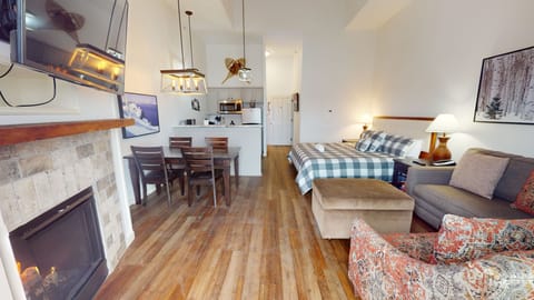 Furniture, Indoors, Living Room, Couch, Floor