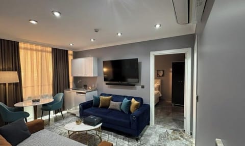 Superior Triple Room | In-room safe, soundproofing, WiFi (free)