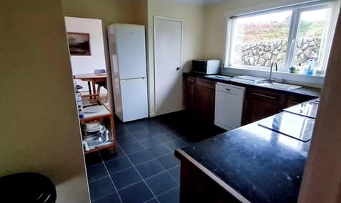 Bright, airy and well equipped kitchen with fridge freezer, dishwasher, microwave etc