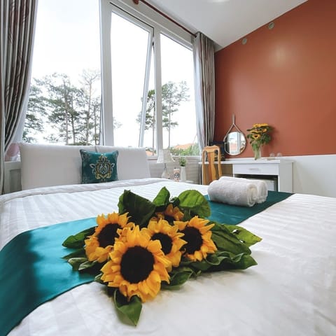 Superior Double Room, City View | Minibar, desk, soundproofing, iron/ironing board