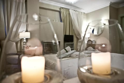 Superior Double Room | Laptop workspace, soundproofing, free WiFi