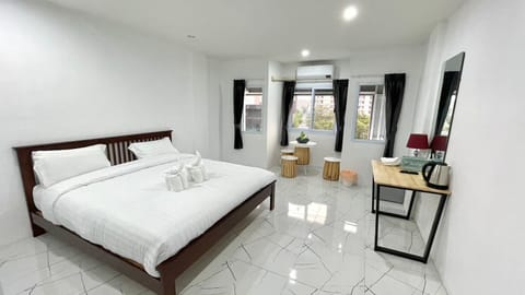 Double Room, City View | Free WiFi