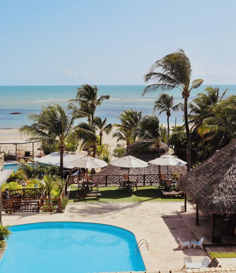 Comfort Double Room, Pool View and Sea View | Minibar, WiFi (free), bed sheets