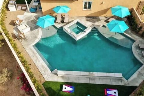 No Hassle Haven: WOW Pool, Game Room & Golf (1)