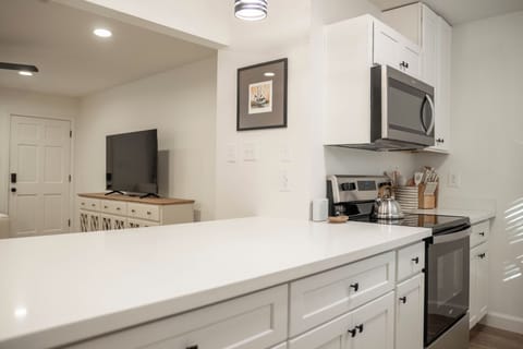 Kitchen with island seating 