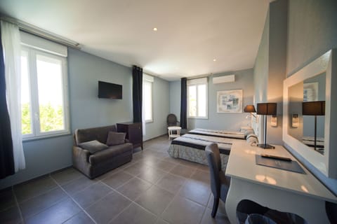 Superior Room | In-room safe, desk, soundproofing, free WiFi