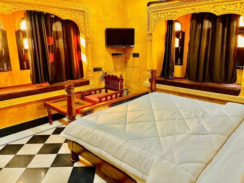 Superior Room, Hill View | Desk, laptop workspace, free WiFi