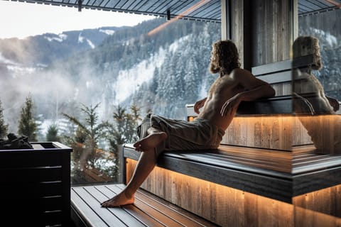 Sauna, 1 treatment room, massages