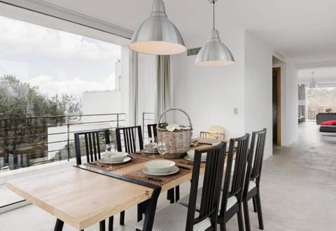 House | Dining room
