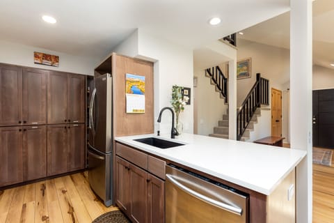 Kitchen - Main Level