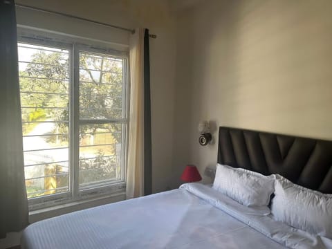 Deluxe Room, 1 Double Bed, Private Bathroom, Hill View | Free WiFi