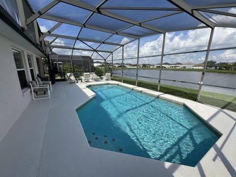 House, 4 Bedrooms | Pool