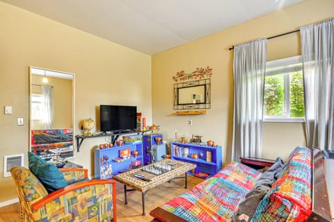 Beaverton Vacation Rental | 1BR | 1BA | 503 Sq Ft | Step-Free Access