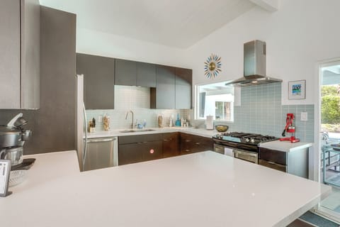 Kitchen | Keurig K-Duo | Blender | Toaster | Air Fryer