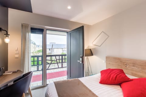 Standard Double Room, Courtyard Area | View from room