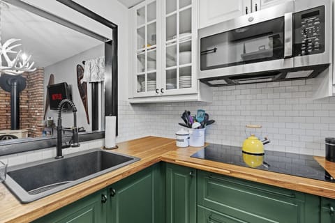 Prepare delicious meals in the fully equipped kitchen.