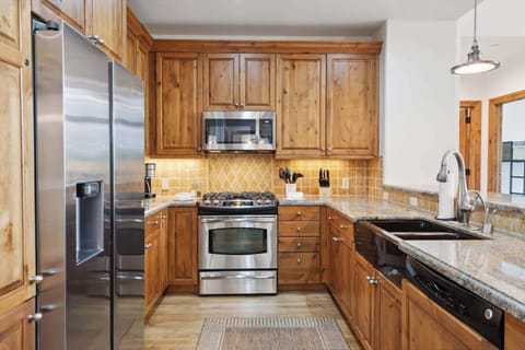 bcl-a408-6340_54065189321_o