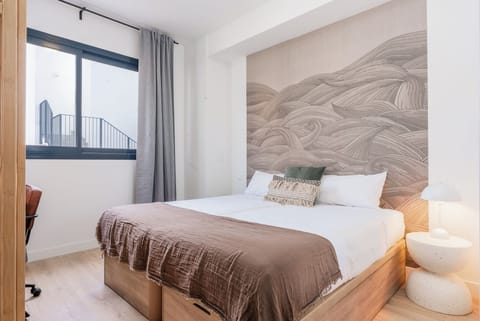 Superior Double Room, Shared Bathroom | Down comforters, desk, laptop workspace, free WiFi