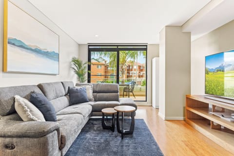 Open plan living with leafy views