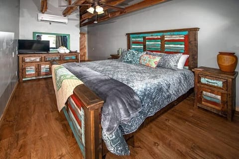 Superior Room | Individually decorated, free WiFi, bed sheets