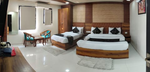 Comfort Triple Room, City View | Hypo-allergenic bedding, desk, free WiFi