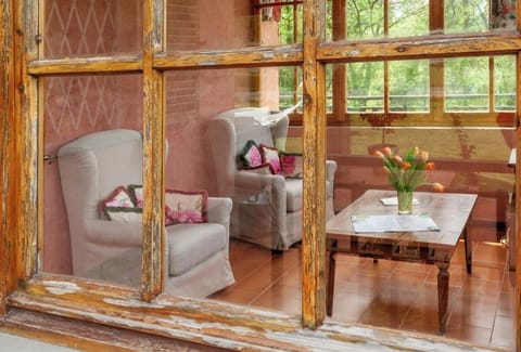 Villa, 2 Bedrooms, Accessible, Smoking | Living area