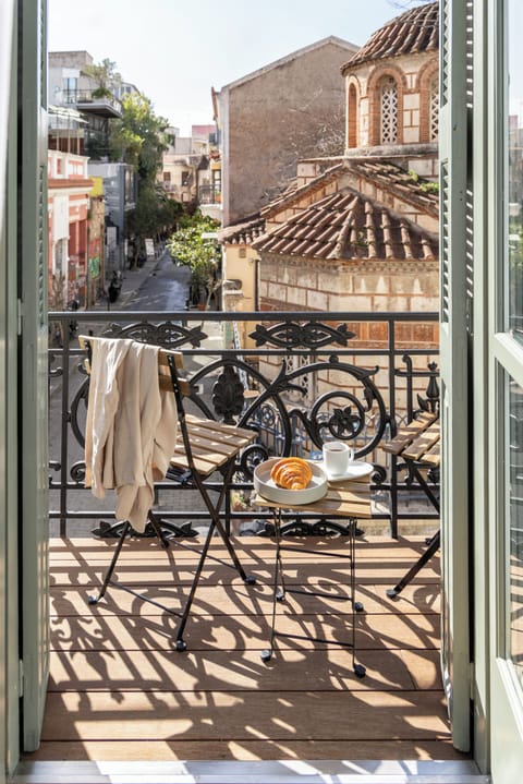 Superior Suite, City View | Terrace/patio